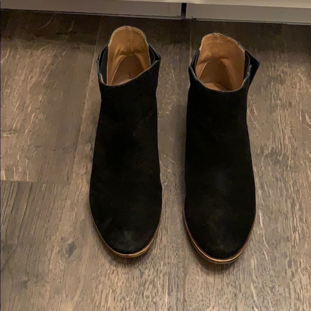 Black Lucky Brand booties